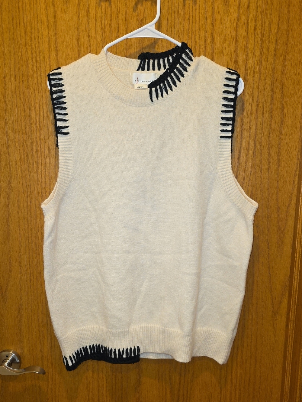 Anthropologie Cream Crewneck Sleeveless Sweater with Black Stitch Trim